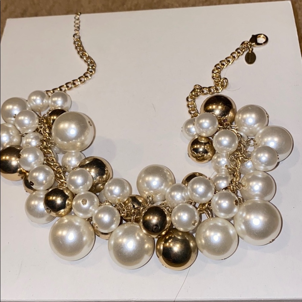 Peral necklace